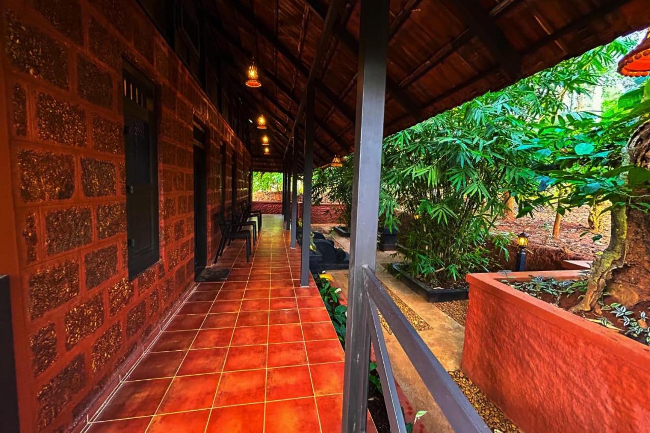 Greens Tree House & Wood House Sultan Bathery Esterno foto