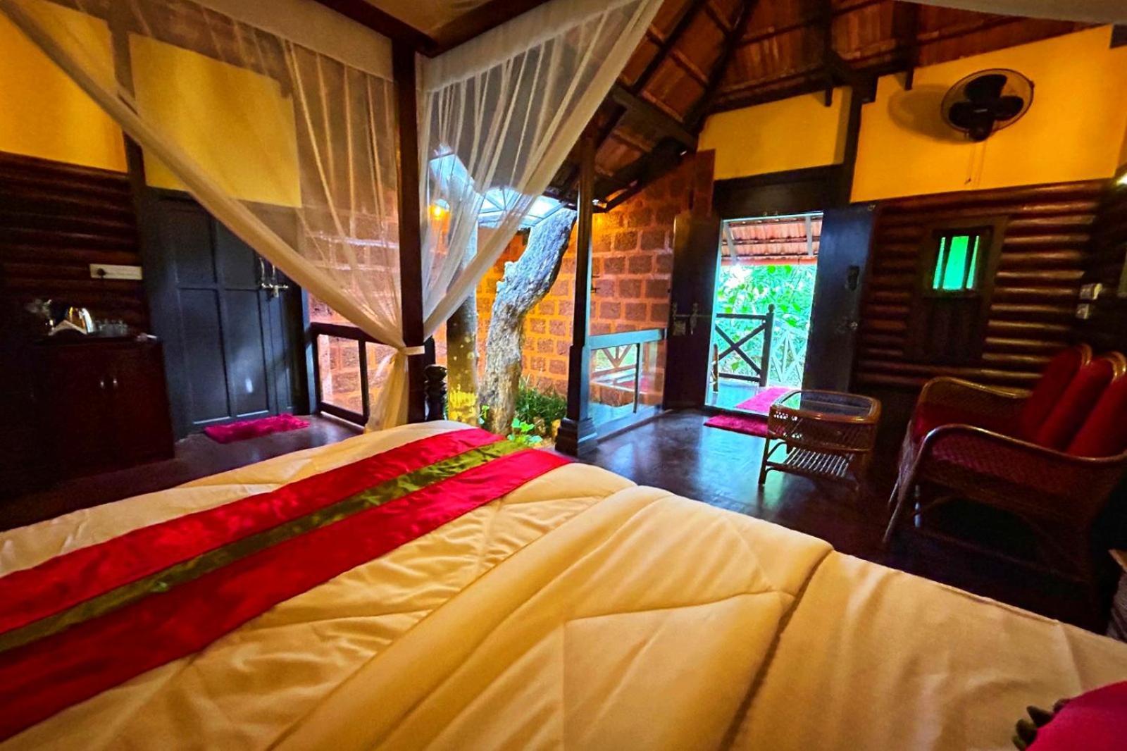 Greens Tree House & Wood House Sultan Bathery Esterno foto