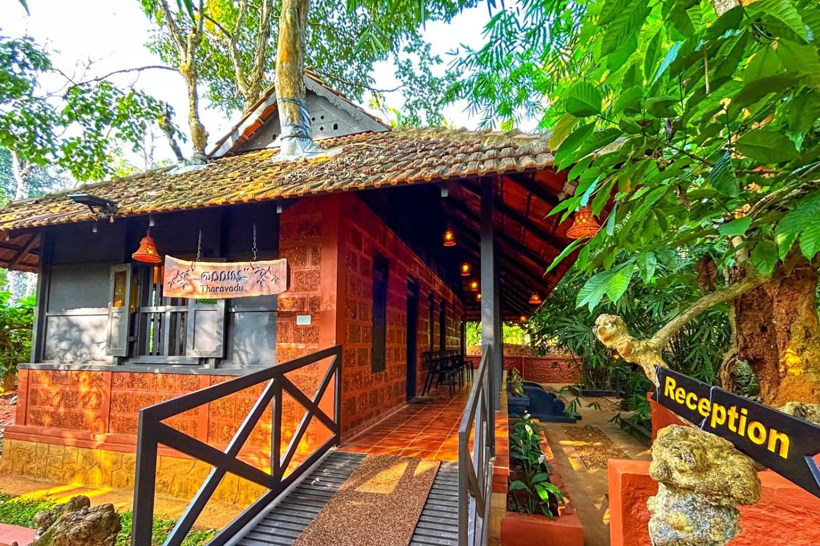 Greens Tree House & Wood House Sultan Bathery Esterno foto